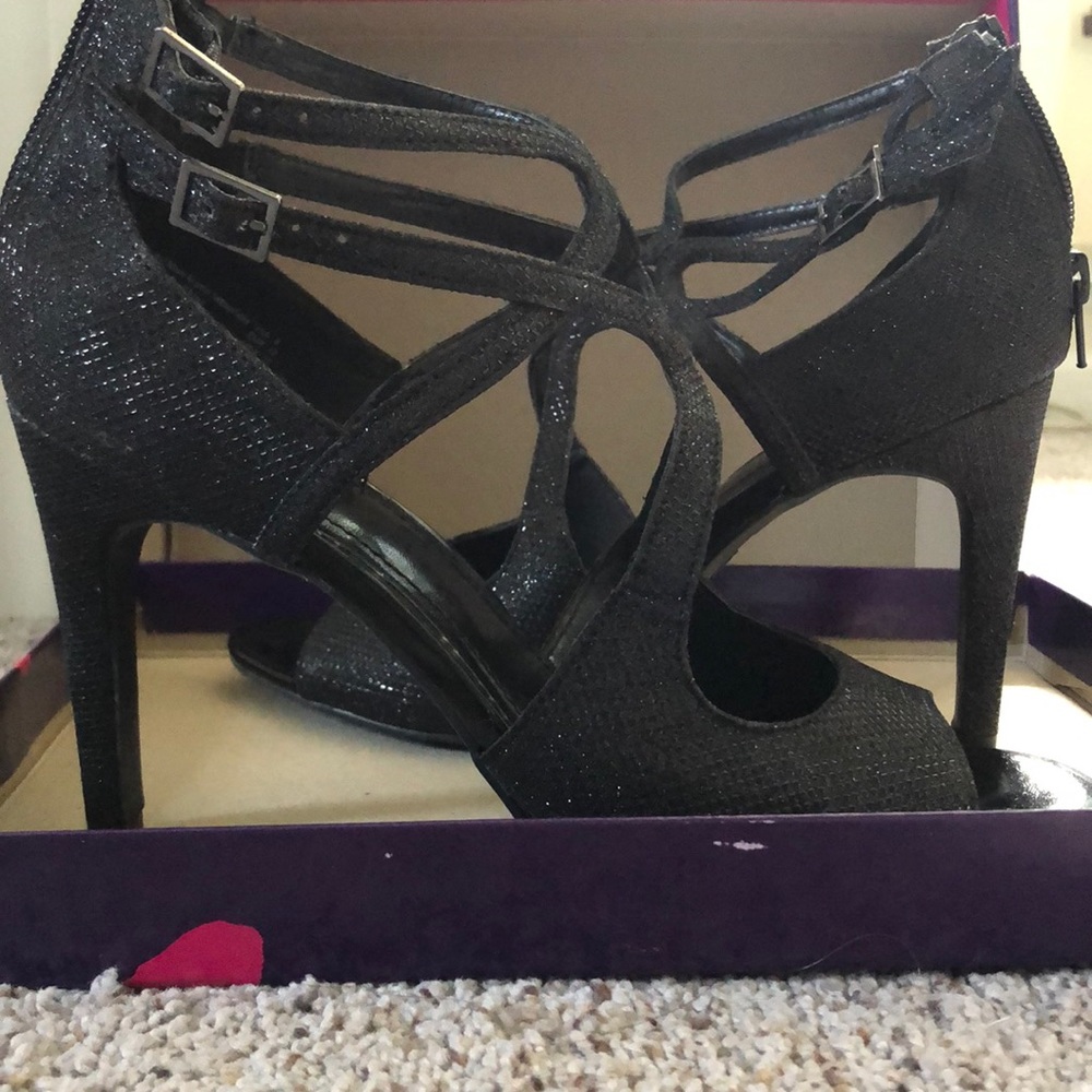 ✨👠Black Fioni dress heels, worn once!